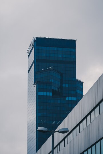 keuntungan gedung kantor minimalis