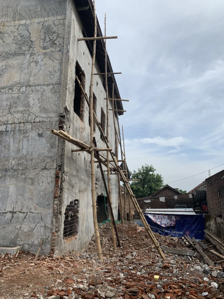 bangun rumah borongan atau harian