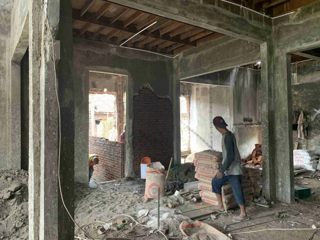 cara renovasi rumah lama